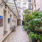 Hotelhome Paris 16