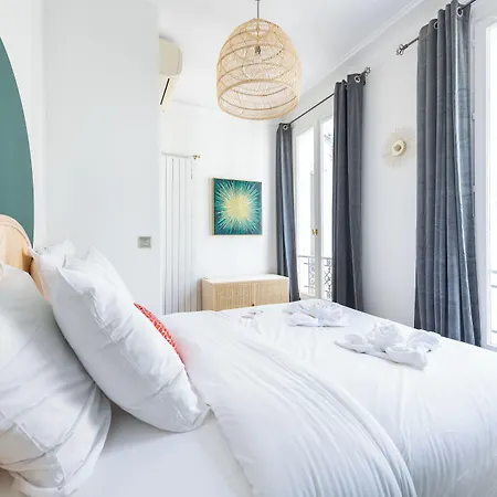 Hotelhome 16 Aparthotel 4*