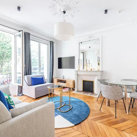 Aparthotel Hotelhome 16 4*